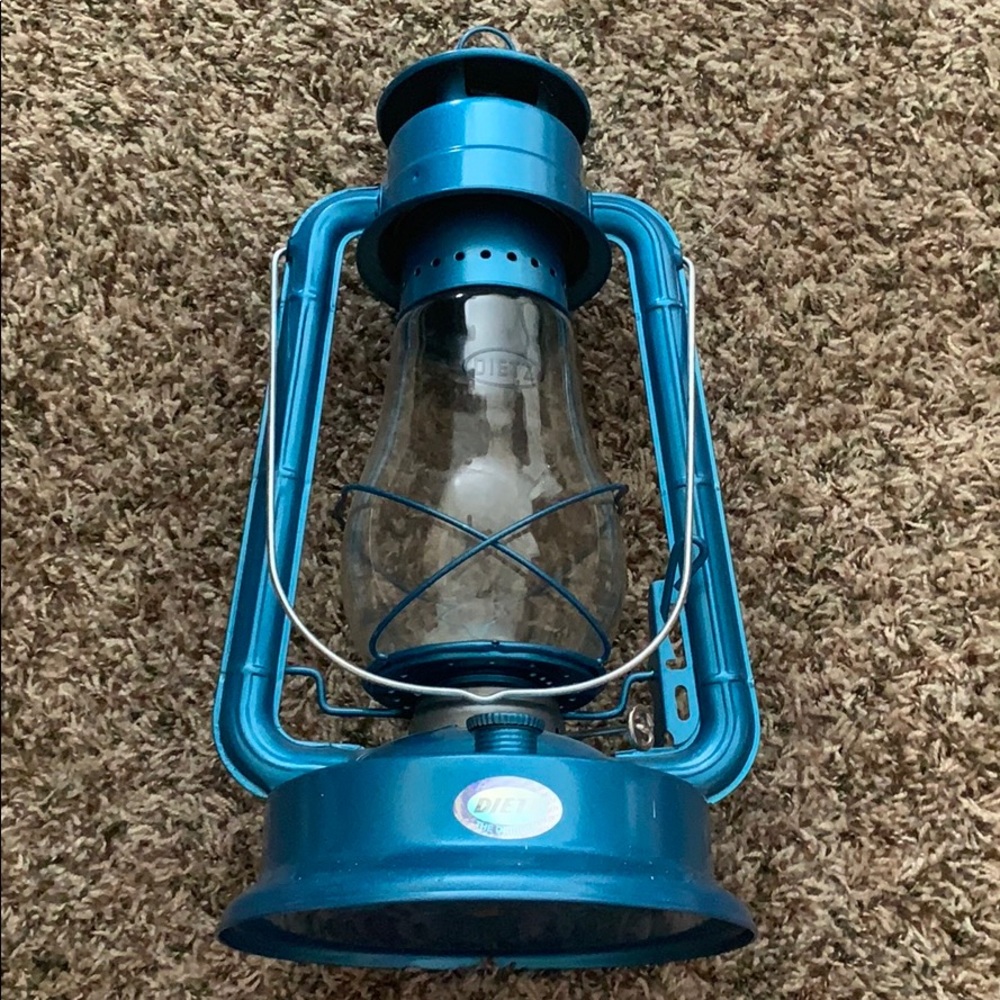 DIETZ NEW BLUE LANTERN